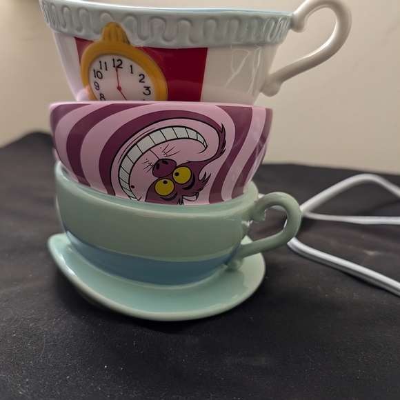 Disney Alice in Wonderland Scentsy Warmer - Picture 3 of 7